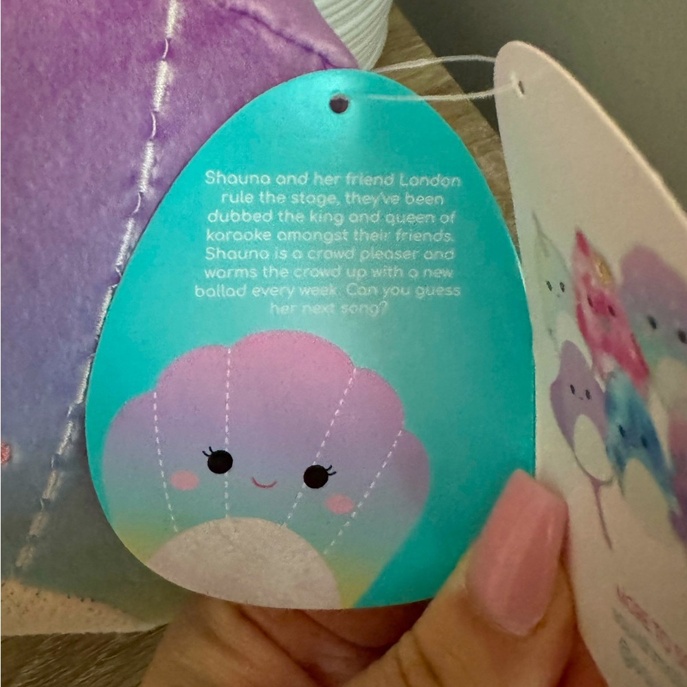 Shauna the Squishmallow - Picture 4 of 5